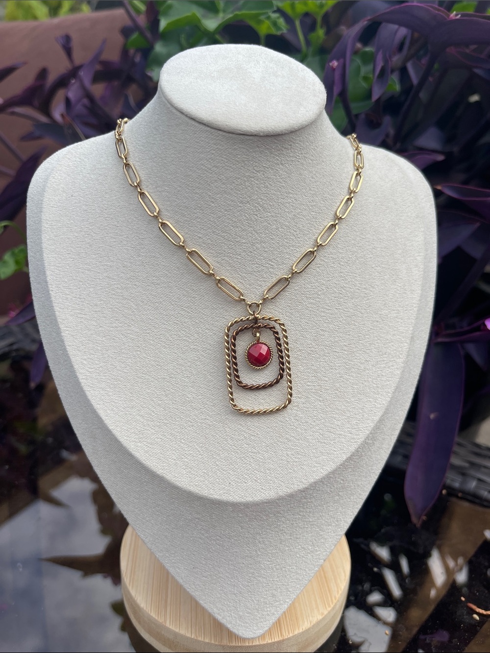 N6. Liz Claiborne Gold Tone Geometric Red Stone Pendant Necklace